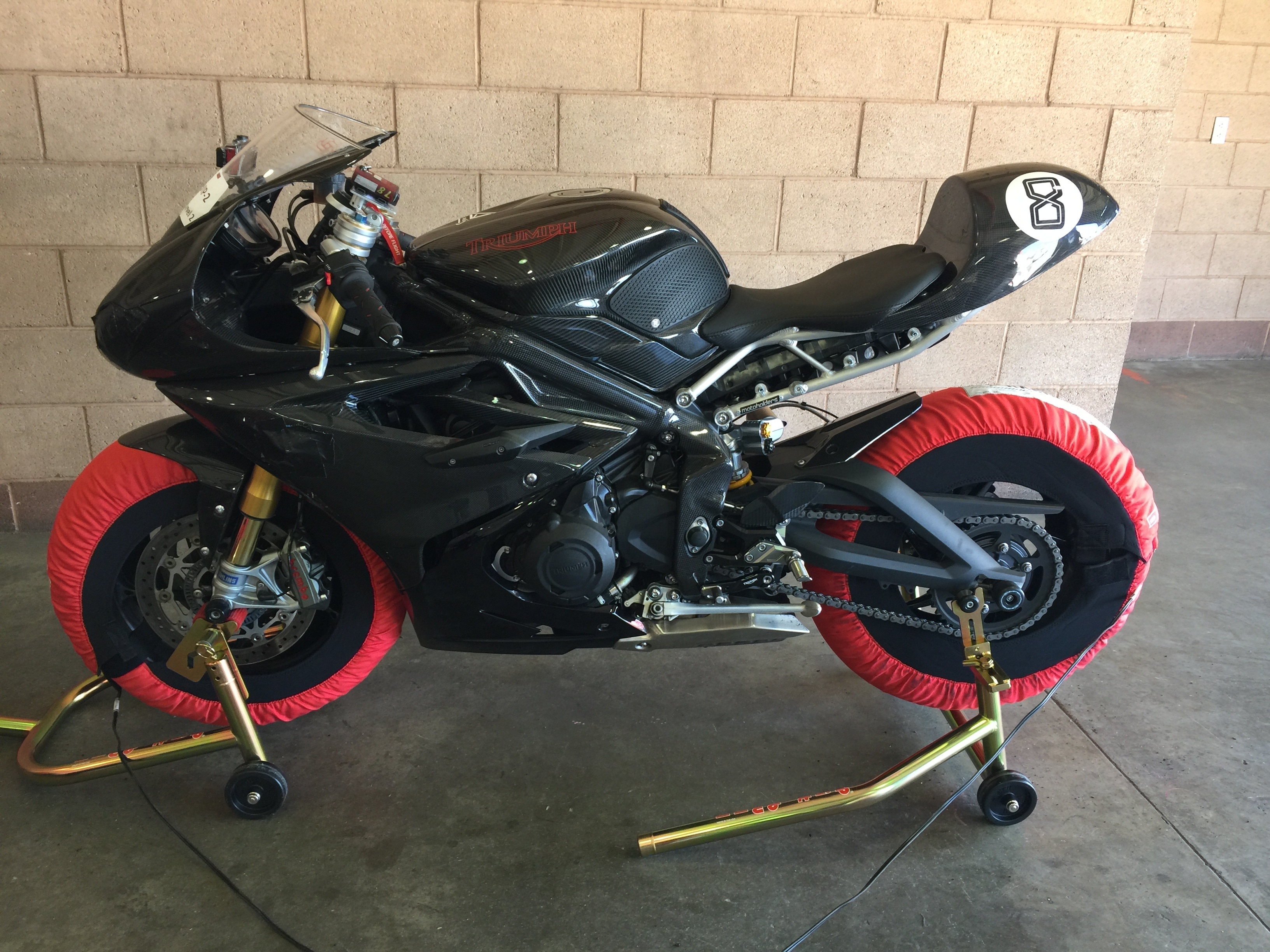 Triumph 675R Cafe Racer photo 80